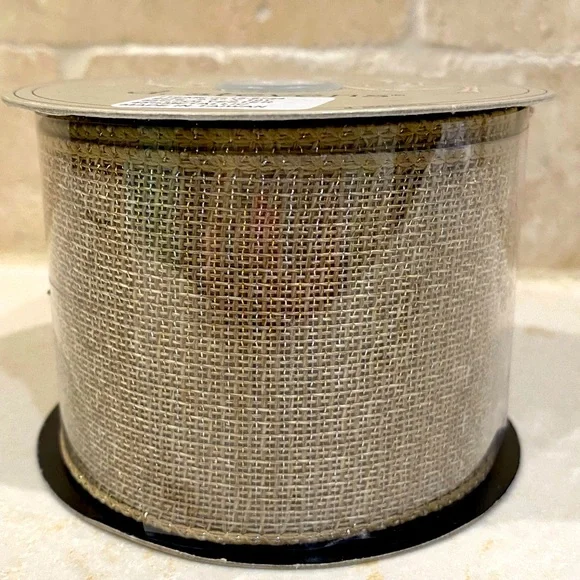 BRAND NEW - D.Stevens Gold Metallic Burlap Wired Ribbon 2.5 x 10 Yards - Picture 1 of 4